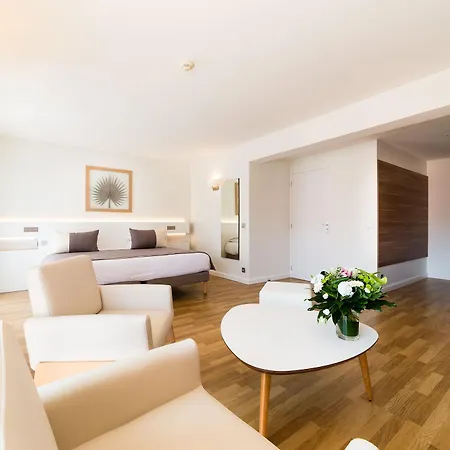 Hotel Helios Juan-les-Pins