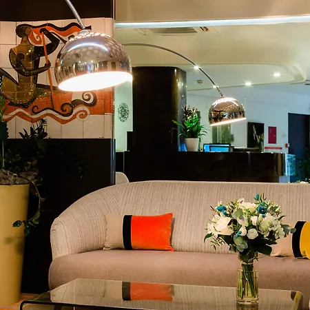 Helios Hotel